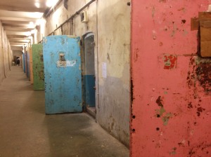 Couloir de la prison Sainte Anne à Avignon